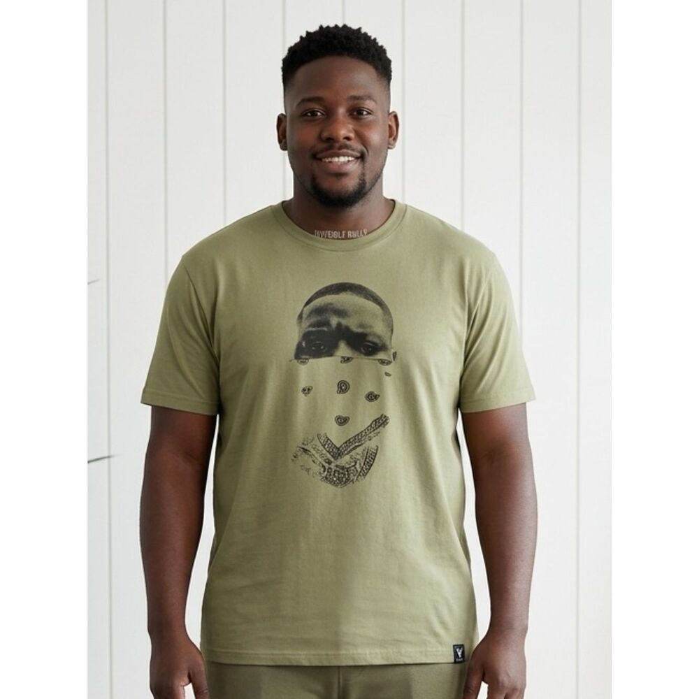 INVISIBLE BULLY | Green Graphic Tee Crewneck Bandana Men’s Size Medium